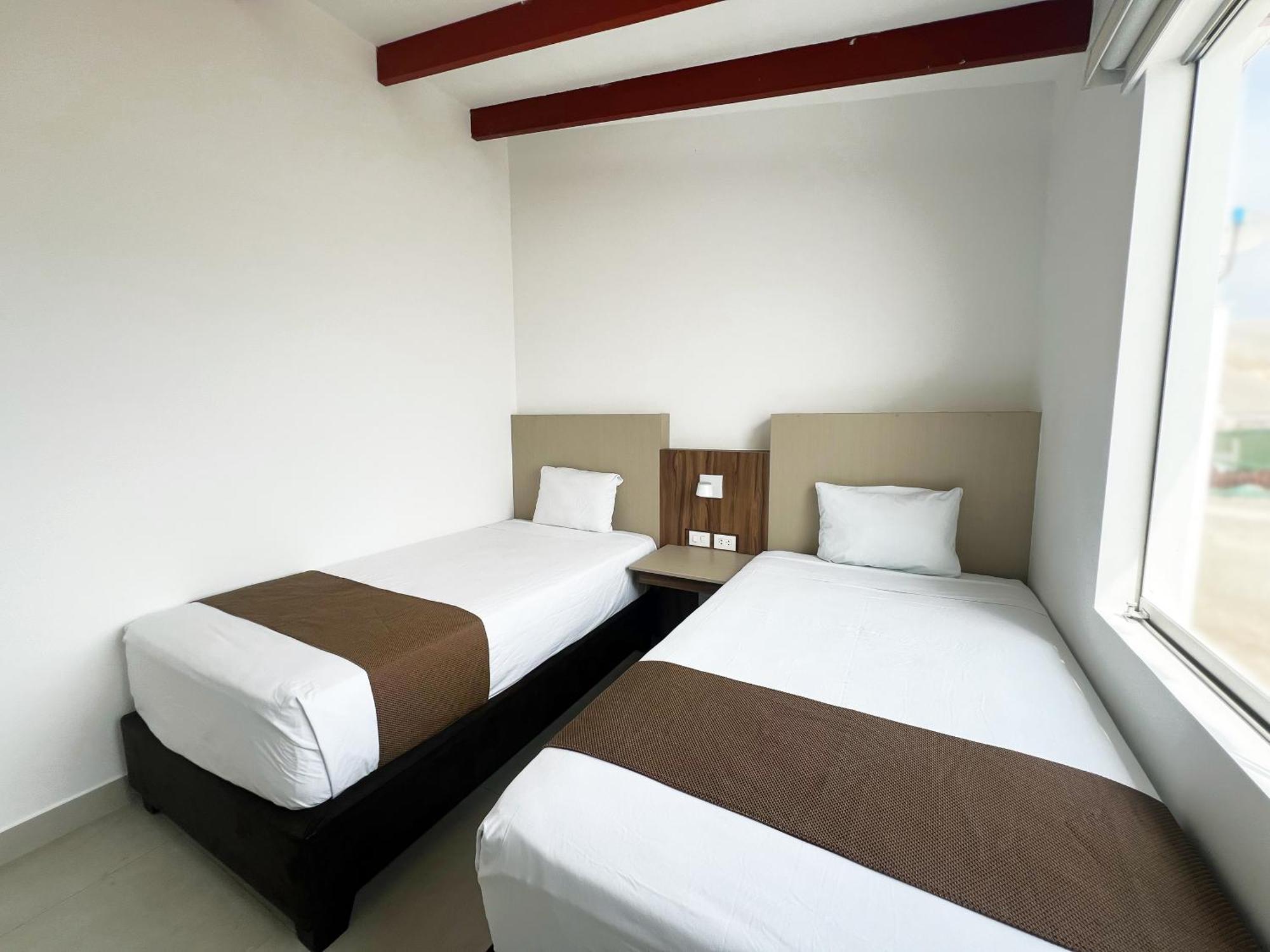 Dm Hoteles Asia Eksteriør bilde